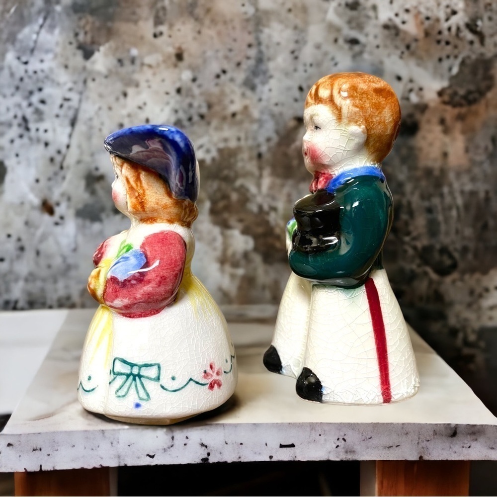 Vintage Victorian Salt and Pepper Shakers - Picture 4 of 7